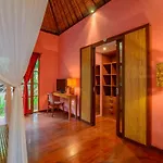 Villa Essence
