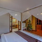 Villa Essence