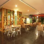 Spazzio Bali Hotel