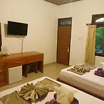Kusnadi Hotel