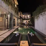 Seminyak Sky-Villa 3- 8 Bedroom Brilliant Location Between Beach To Shopping