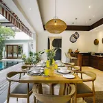 Frangipani Villa Mawe At Berawa
