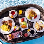 Luxotic Private Villa And Resort