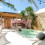 Mahi Mahi Villa & Suites
