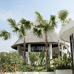 Mahagiri Villas & Spa Dreamland
