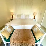 La Belle Villa