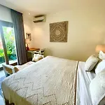 La Belle Villa