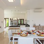 Villa Club Corner Residence By Nagisa Bali