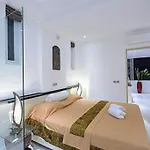 Flora Apartment Bali