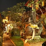 Nyoman Karsa Bungalow