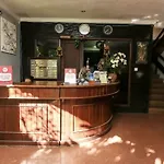 Legian Beach Hotel