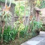Loka House