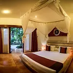 Pearl Hotel (Adults Only)