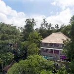 Villa Awang Awang