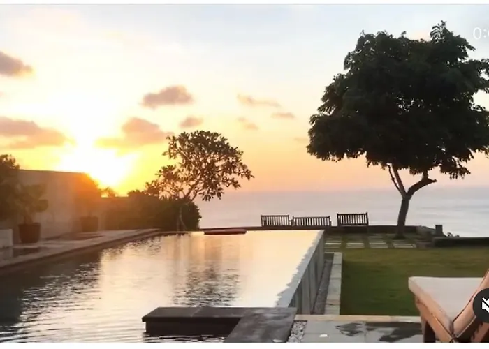 Romeo Beachfront Bingin