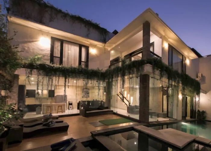 Seminyak Sky-Villa 3- 8 Bedroom Brilliant Location Between Beach To Shopping