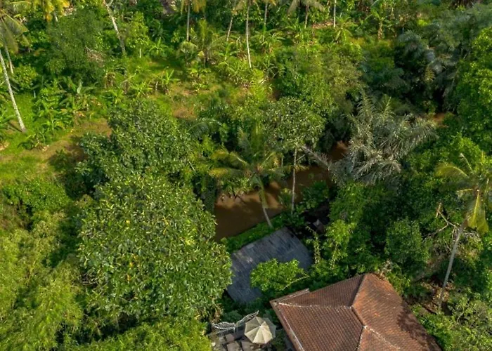 Ubud Raya Riverside