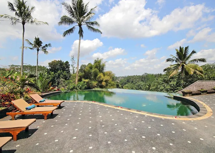 Tanah Merah Art Resort By Agata