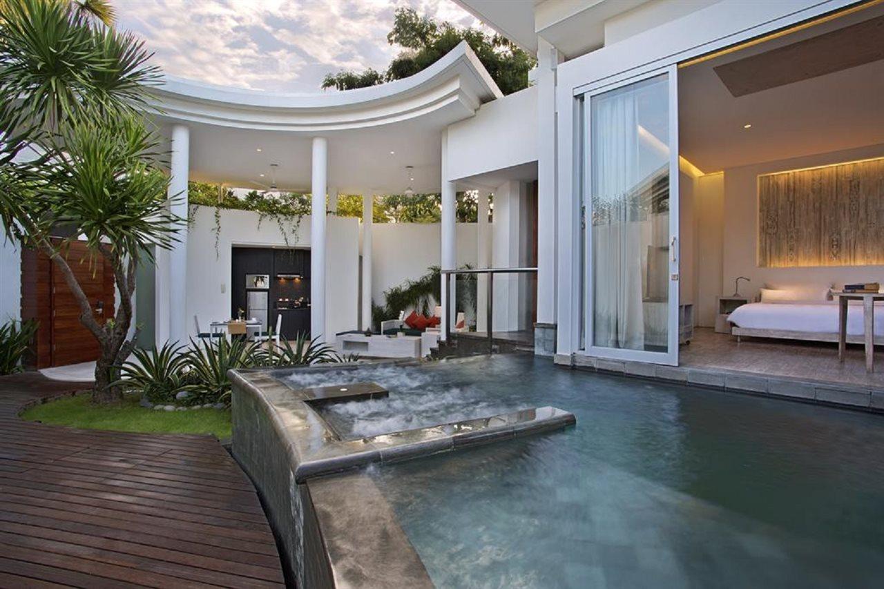 Villa Taman Mesari Luxury Villas-seminyak *