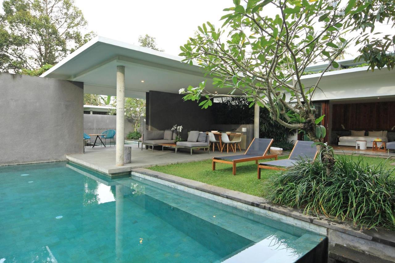 Aria Villa *
