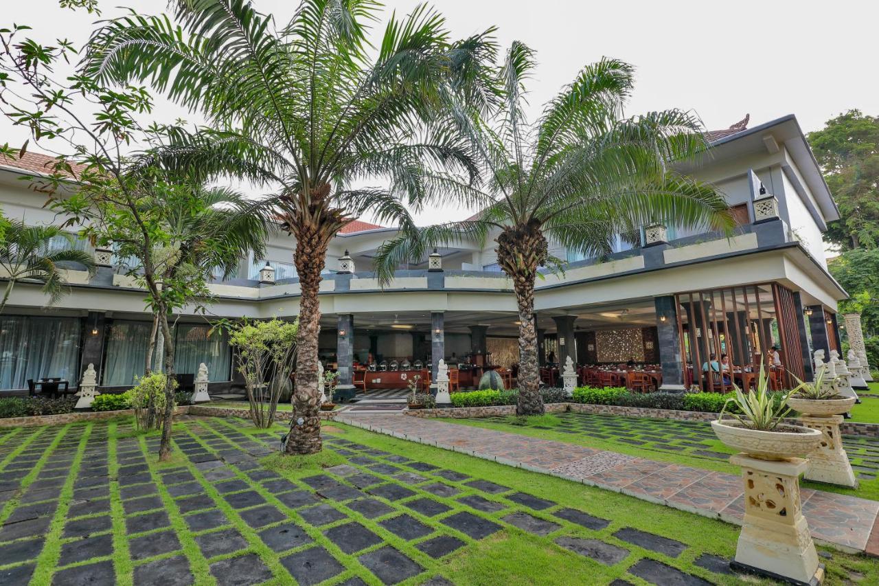 Puri Saron Hotel 4*