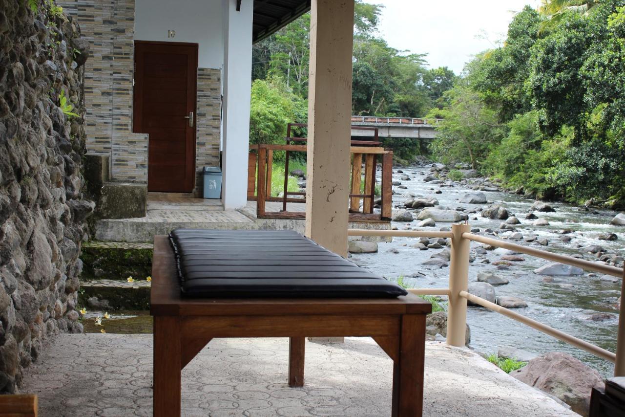 Tepi Sungai