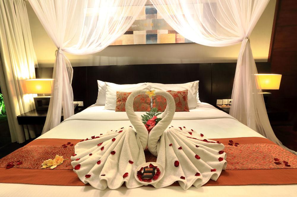 Jerami & Seminyak (Bali)