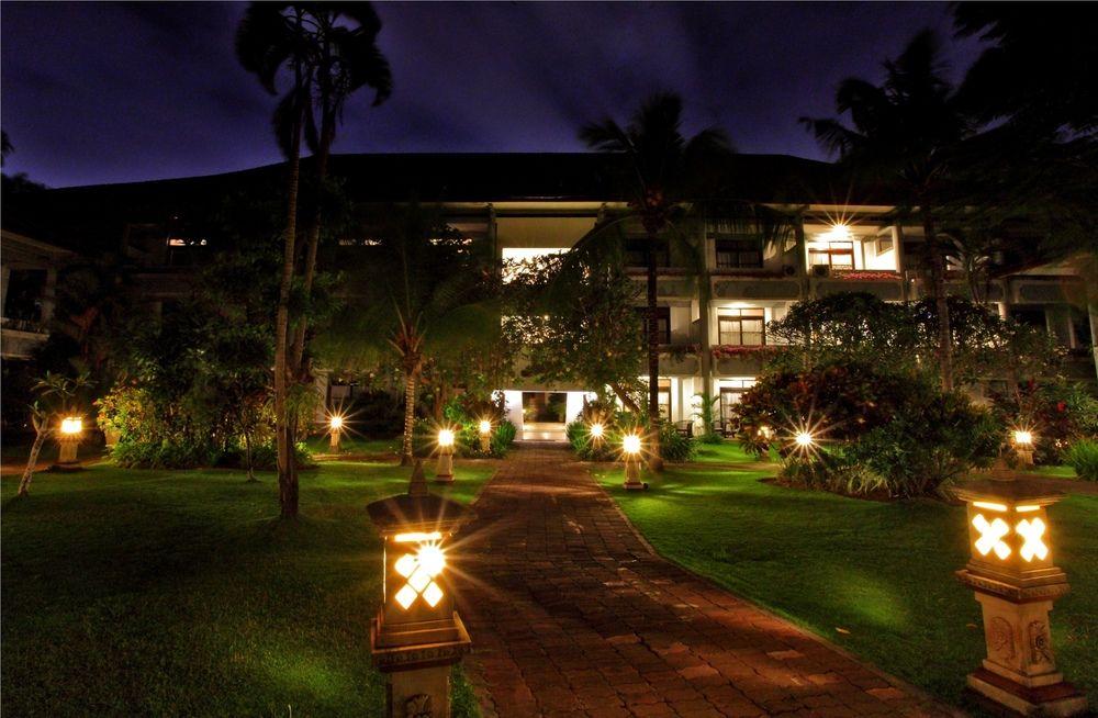 Puri Saron Hotel 4*