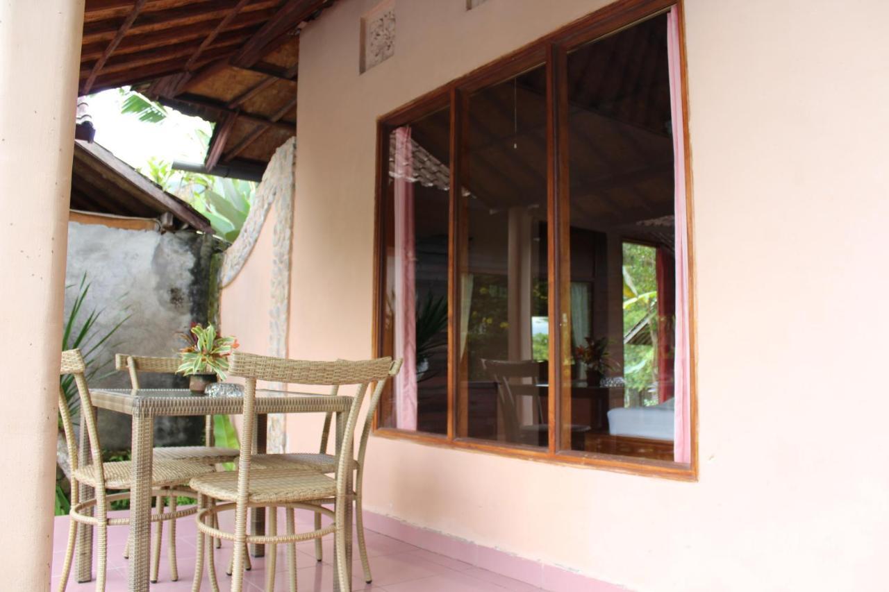 Tepi Sungai Guest house