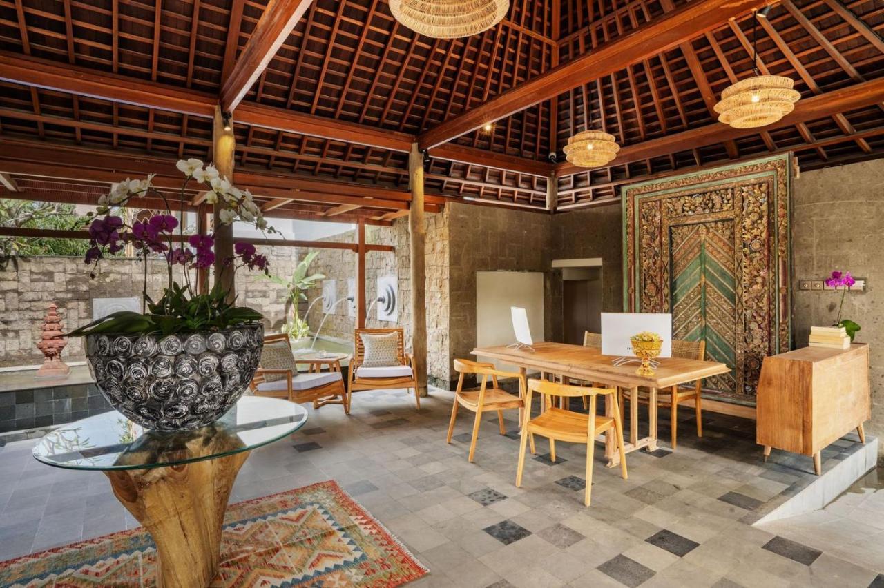 Dinara Hotel 4*