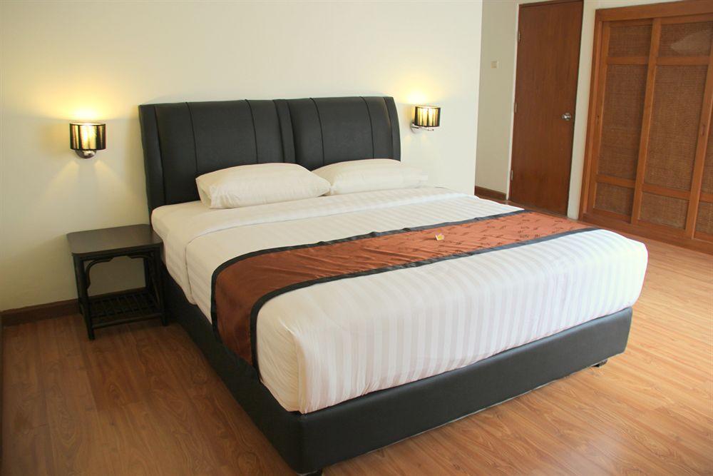 Hotel Plagoo 4*
