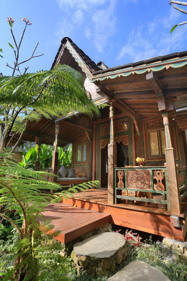 Artist Village By Pramana Watu Kurung 2*