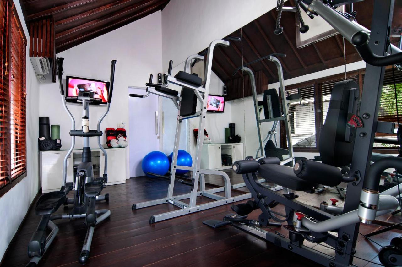 5br Sabtu - Minggu * Seminyak (Bali)