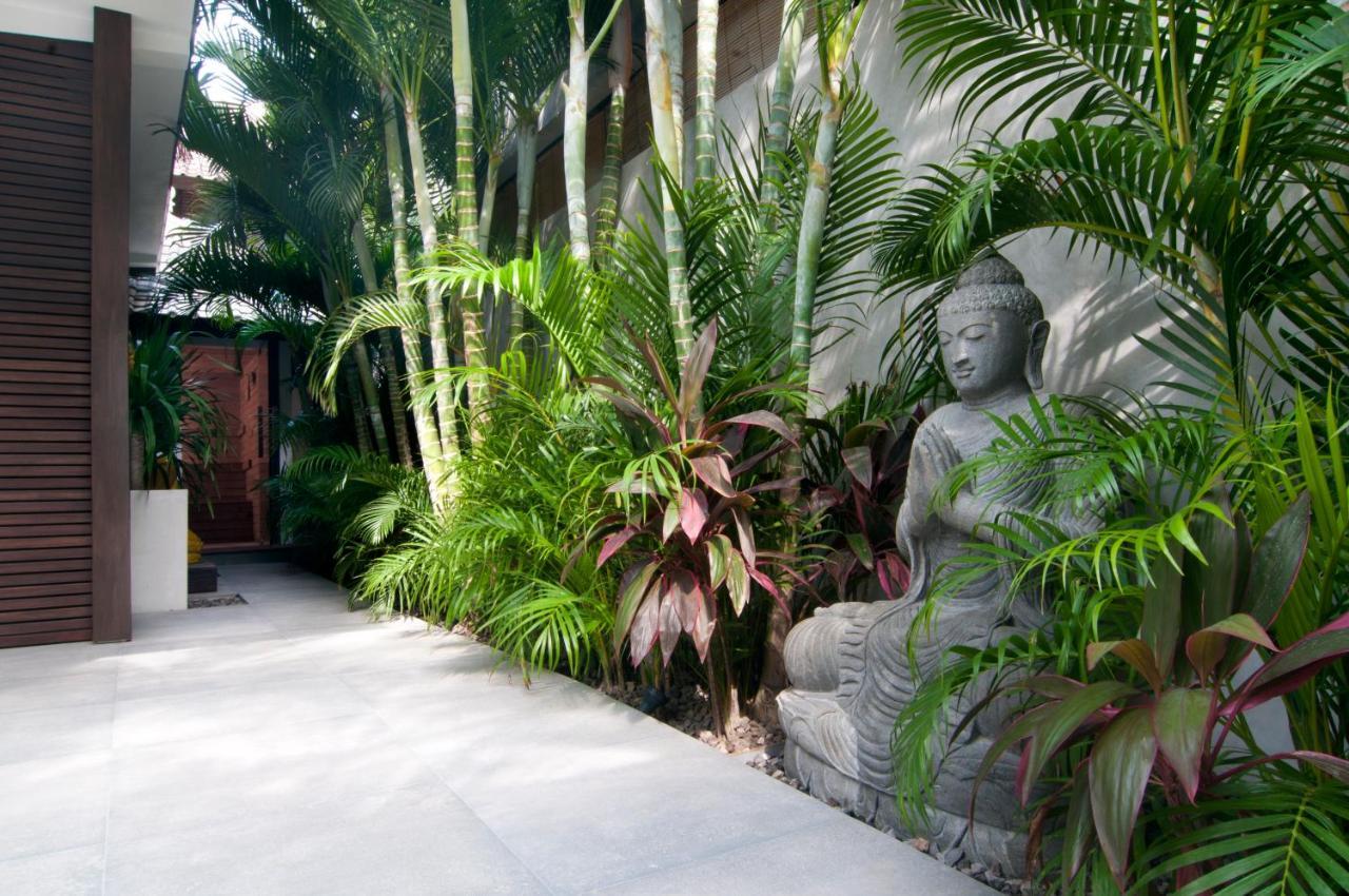 5br Sabtu - Minggu * Seminyak (Bali)