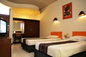 Hotel The Yani Bali 3*