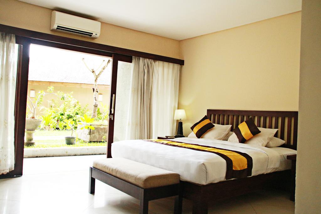 Hotel Nirmala 3*