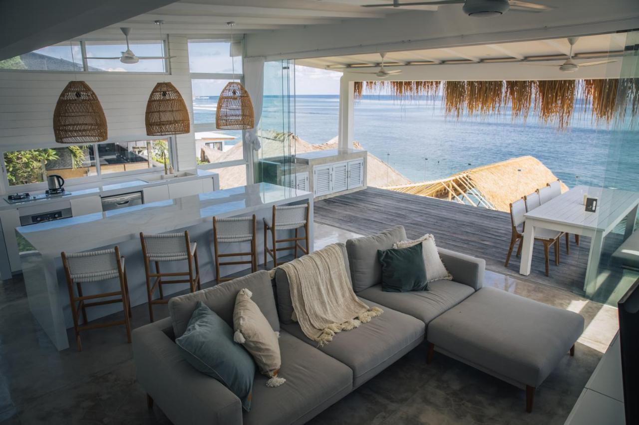 Mahi Mahi & Villa