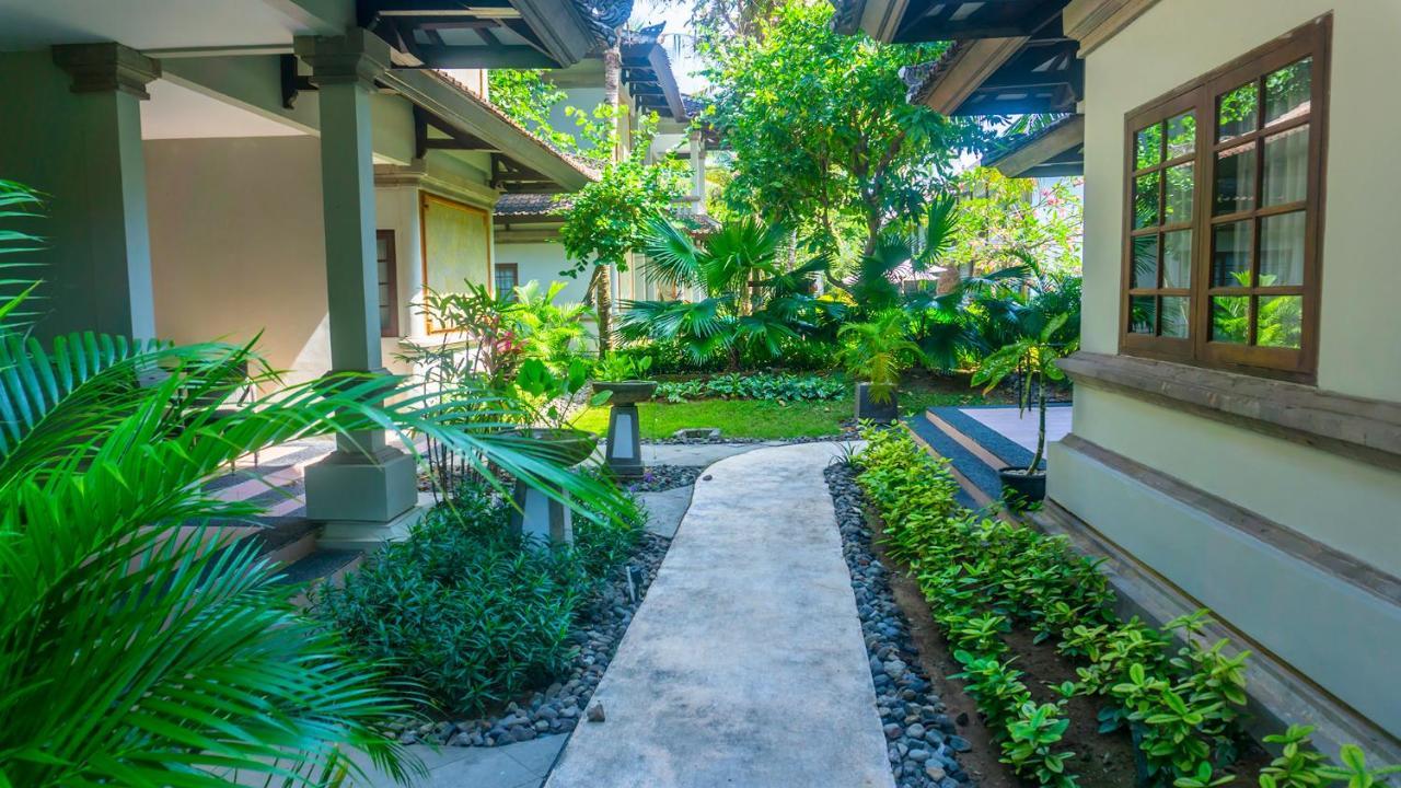 Grand Whiz Nusa Dua Bali 4*