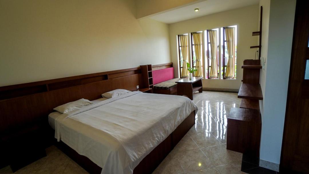 Holiday park The Janan 2*