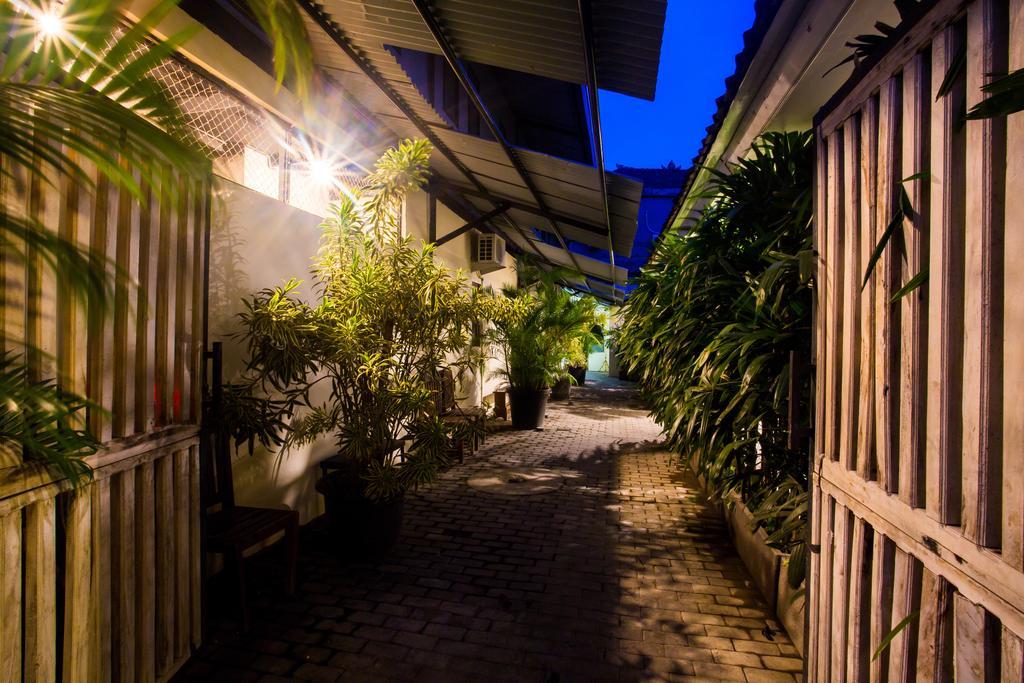M Box Hostel Seminyak (Bali)
