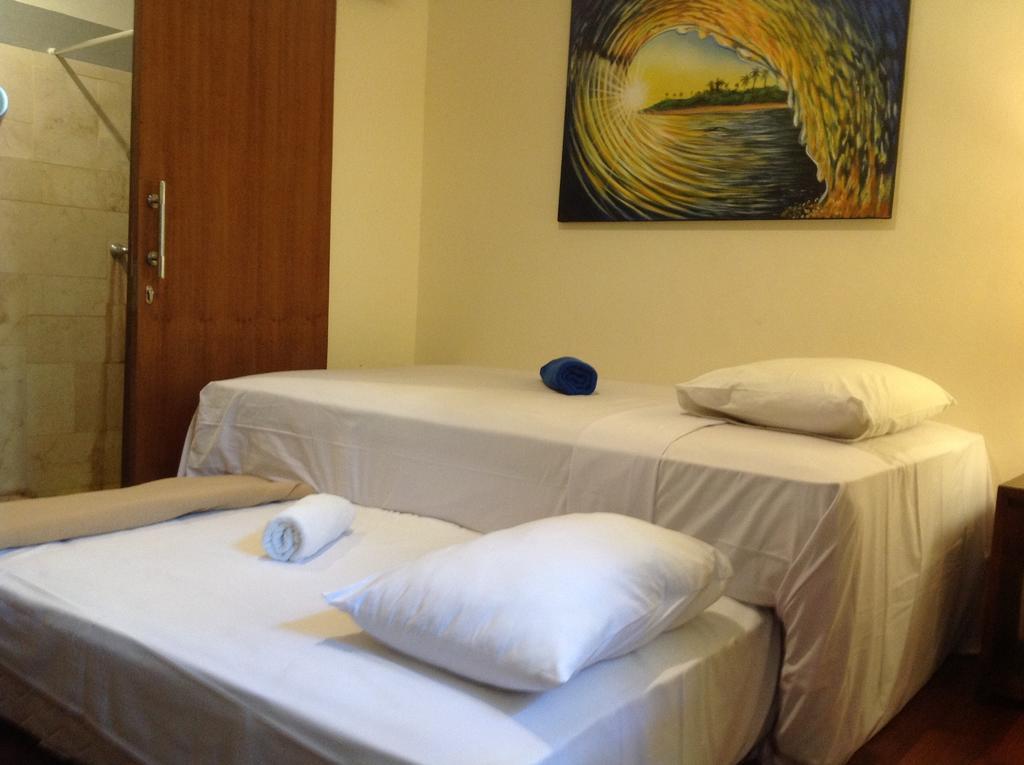 Hostel M Box