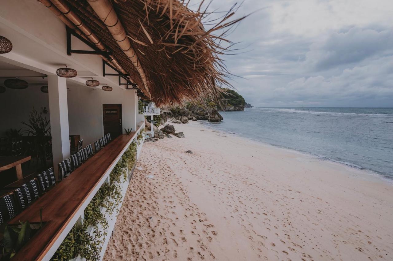 Legends Beachfront Uluwatu (Bali)