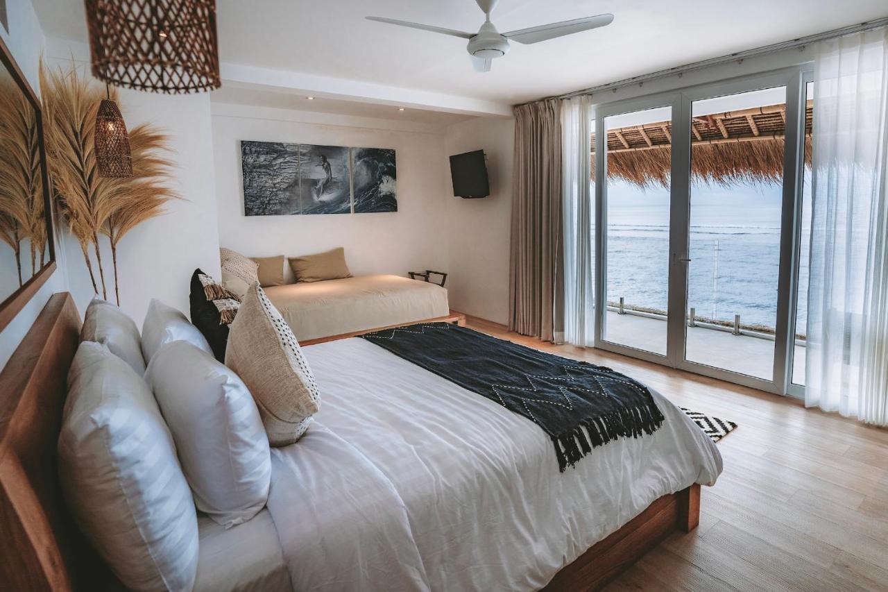 Legends Beachfront Uluwatu (Bali)