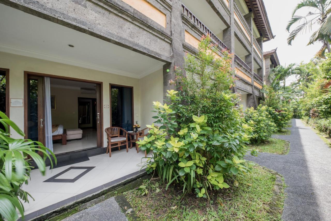 Vila Lumbung Resor