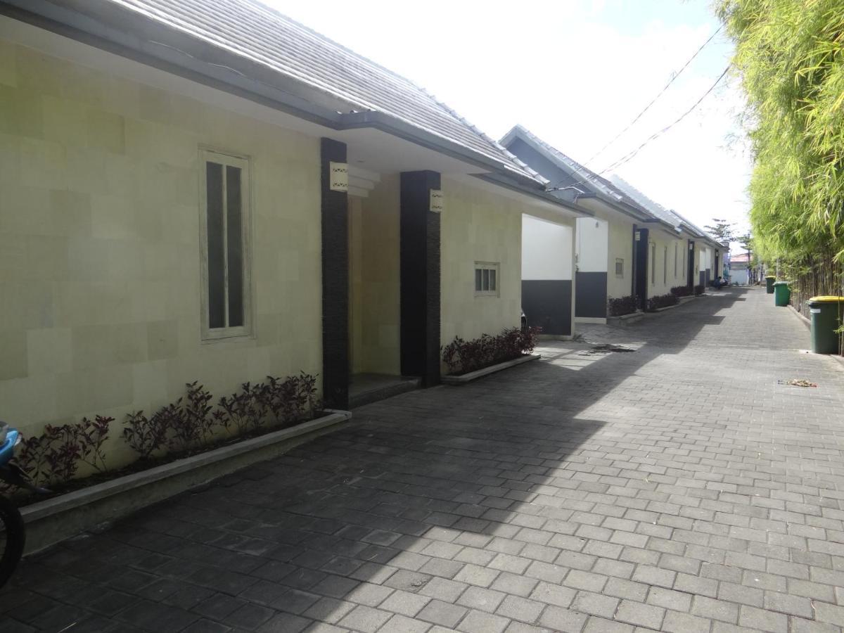 Nuri Merah 1 Villa