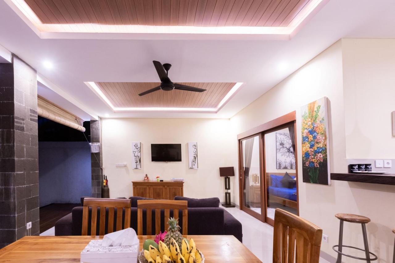 Hitam Putih Legian Bali Villa