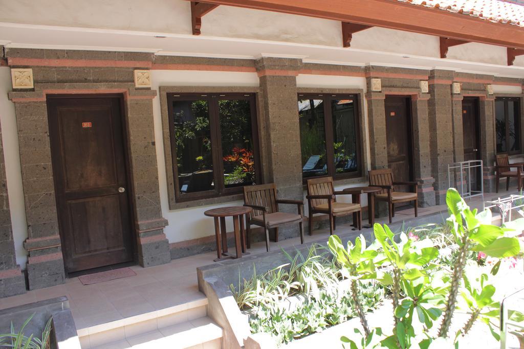 Puri Tanah Lot Hotel