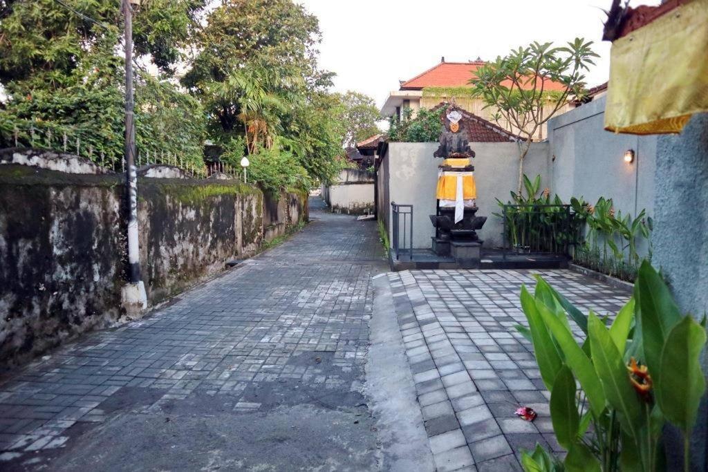 Villa Hitam Putih Legian Bali Seminyak (Bali)