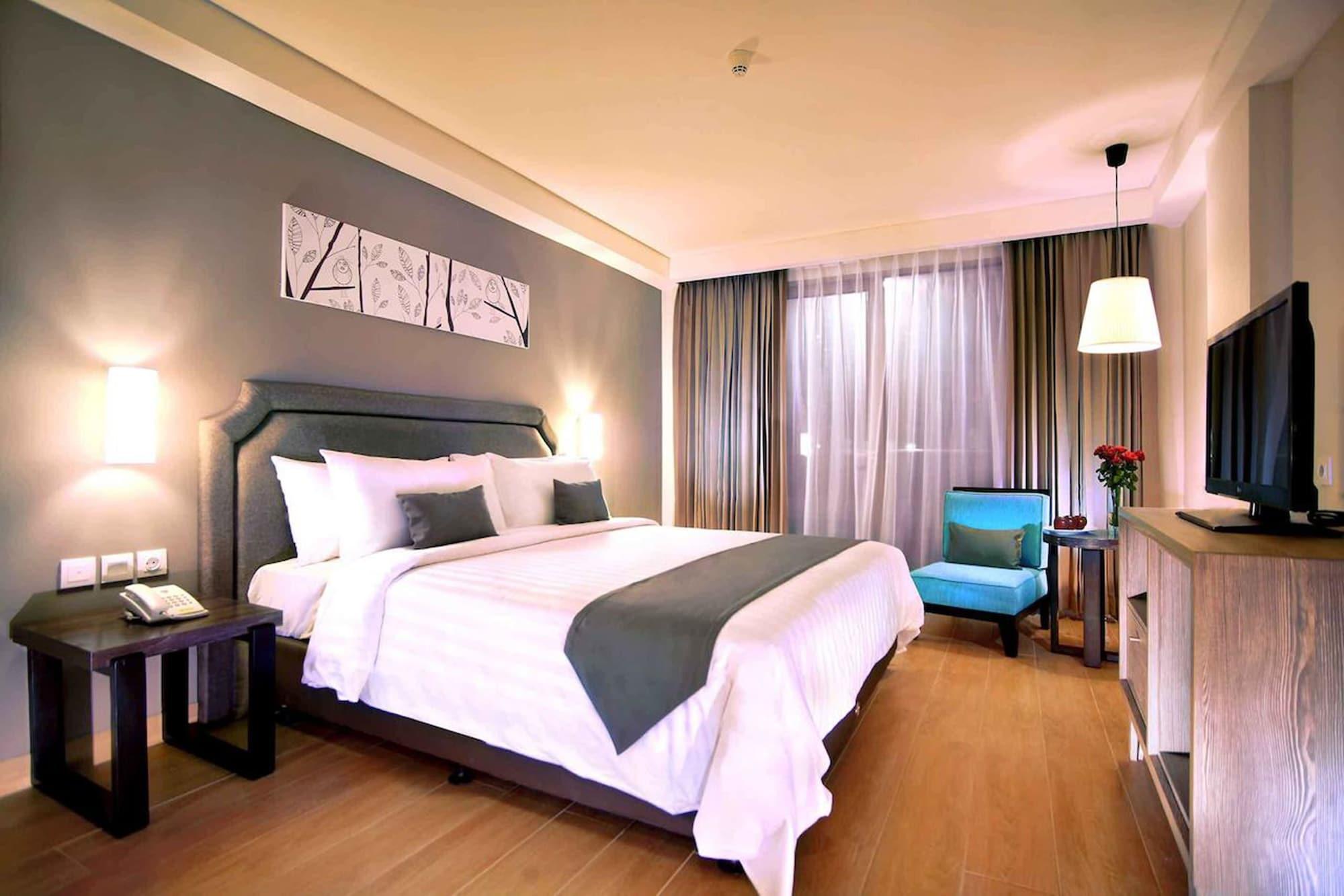 Harper Kuta By Aston Hotel 4*