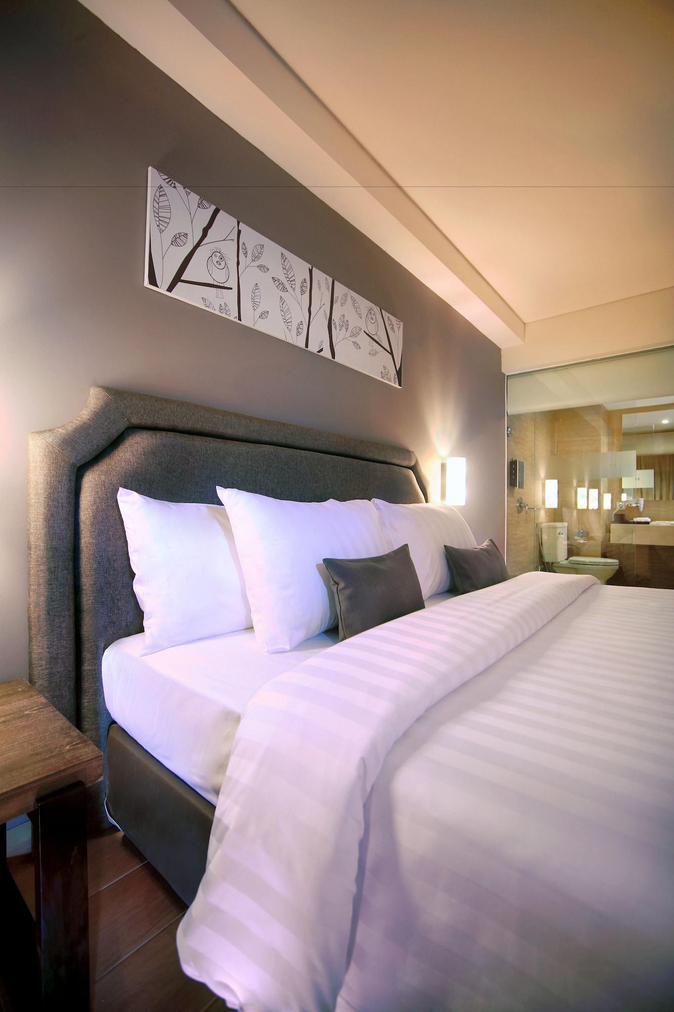 Harper Kuta By Aston Hotel